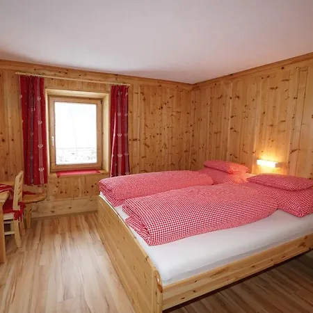 Haus Ruetzbach Apartment